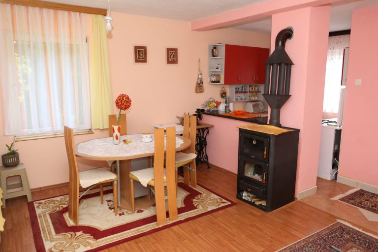 imgi 10 IMGL6297 768x512