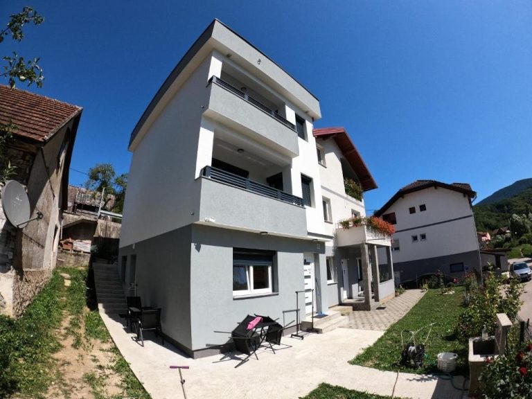 imgi 250 588628159 768x576