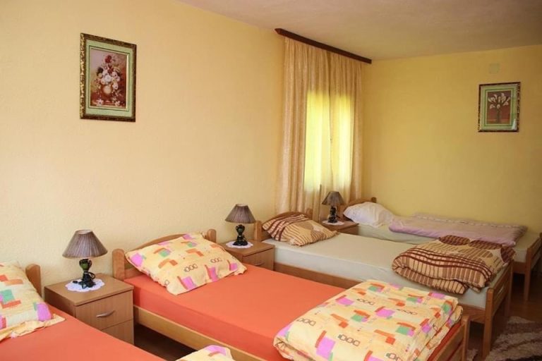 imgi 251 557934597 768x512