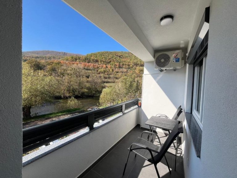 imgi 267 671428416 768x576