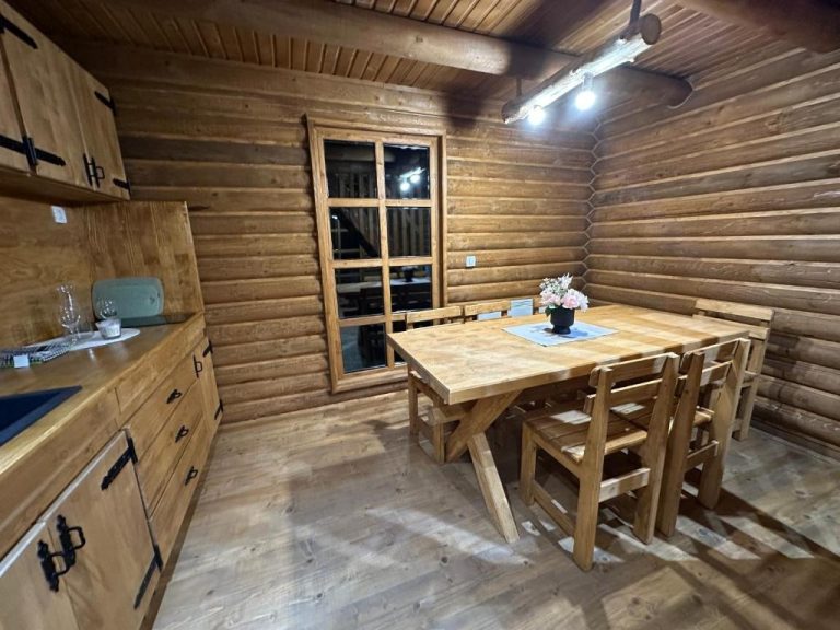 imgi 297 688969212 768x576