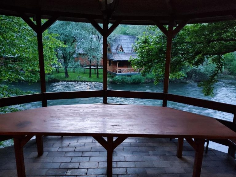 imgi 583 463688406 768x576