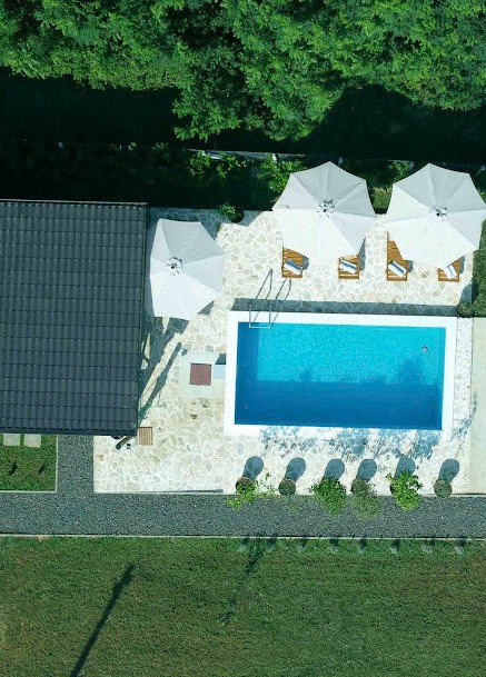 Seosko imanje Djalovic 11