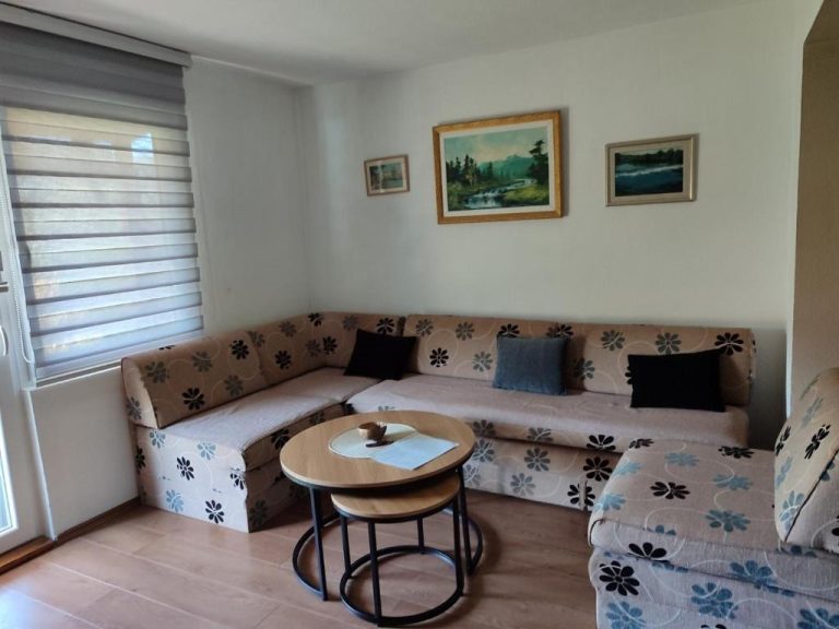 Vikendica Brda 7 768x576